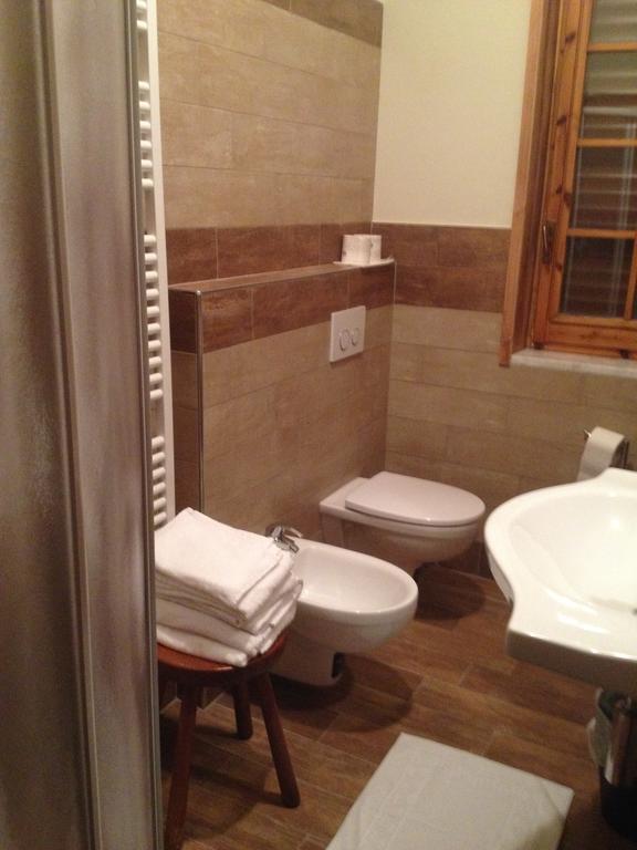 Hotel Trois Etoiles Энтраккуе Экстерьер фото