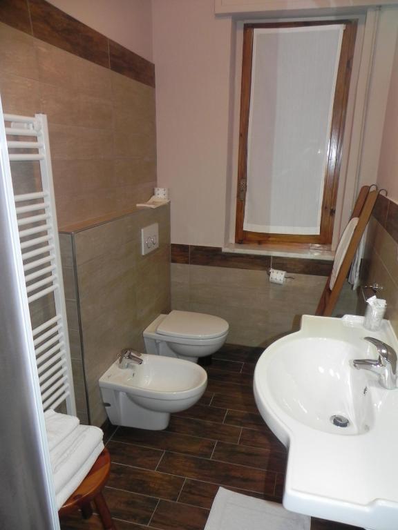 Hotel Trois Etoiles Энтраккуе Номер фото